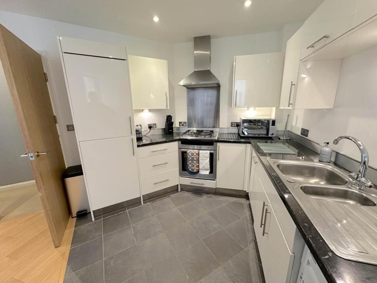 Parc Y Bryn Serviced Apartments Aberystwyth Exterior photo